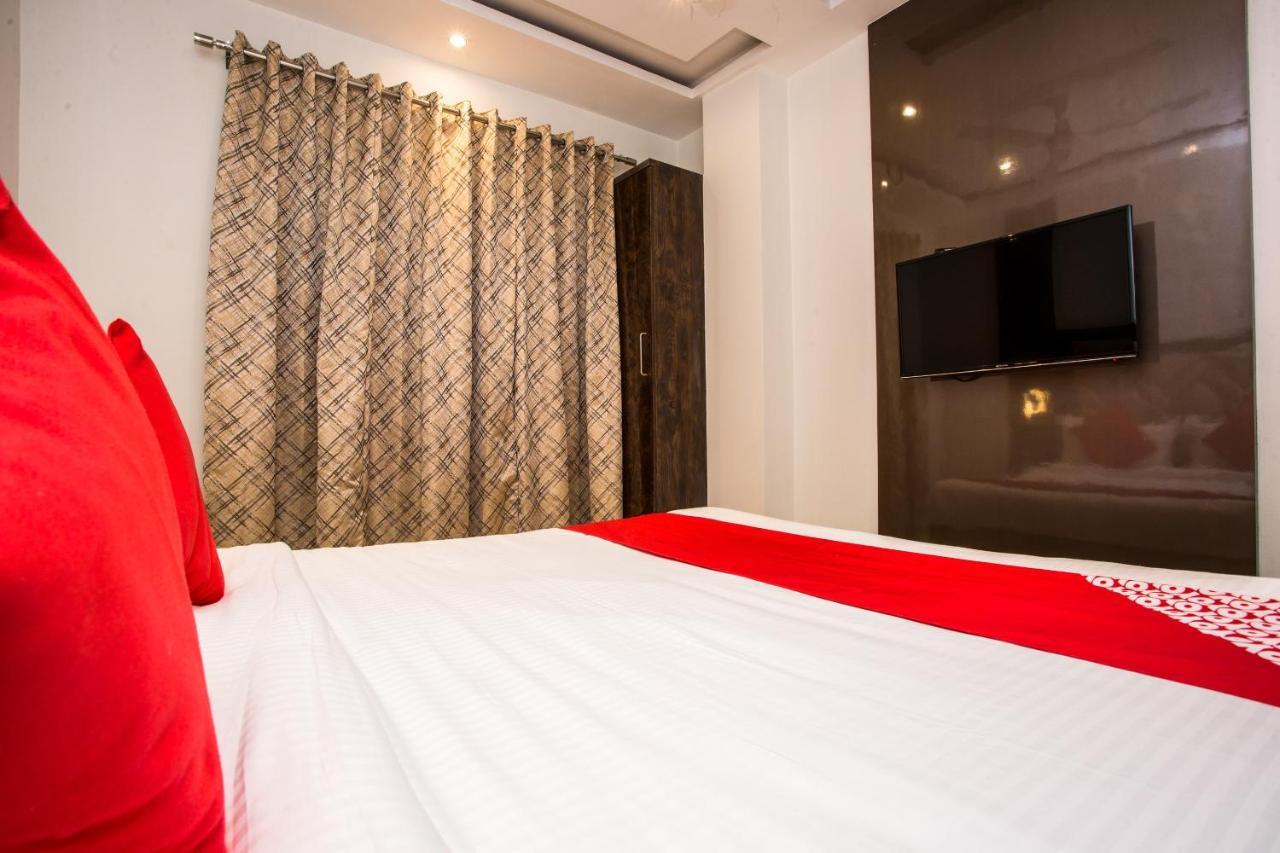 Oyo 37559 Hotel Al Haram Мумбаї Екстер'єр фото