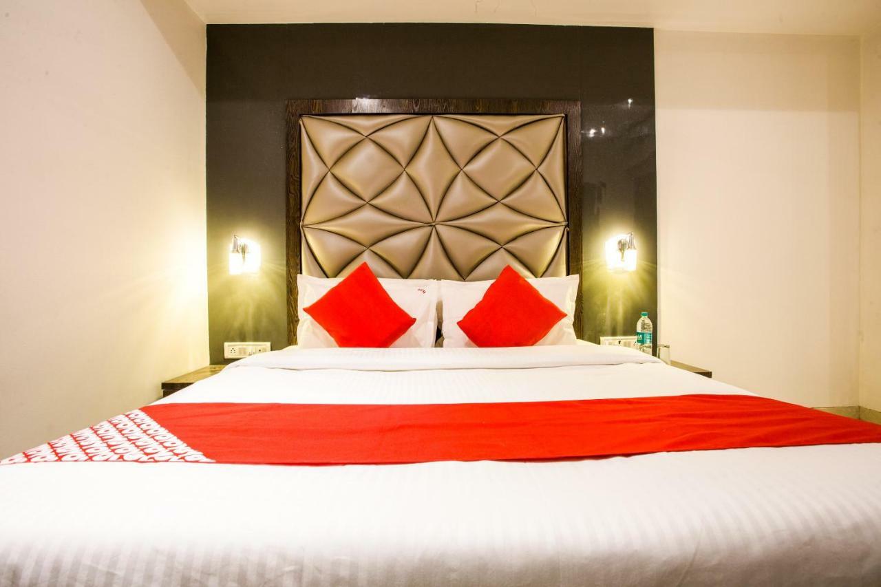 Oyo 37559 Hotel Al Haram Мумбаї Екстер'єр фото