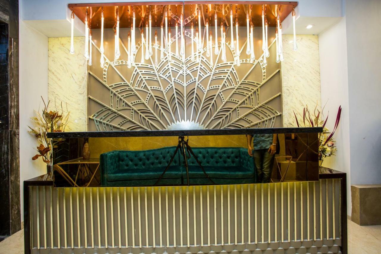 Oyo 37559 Hotel Al Haram Мумбаї Екстер'єр фото