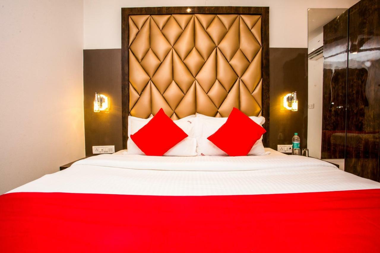 Oyo 37559 Hotel Al Haram Мумбаї Екстер'єр фото