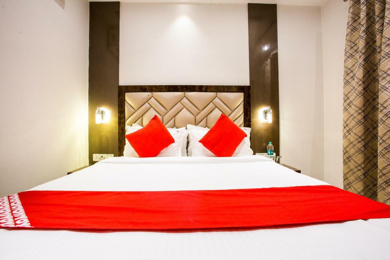 Oyo 37559 Hotel Al Haram Мумбаї Екстер'єр фото