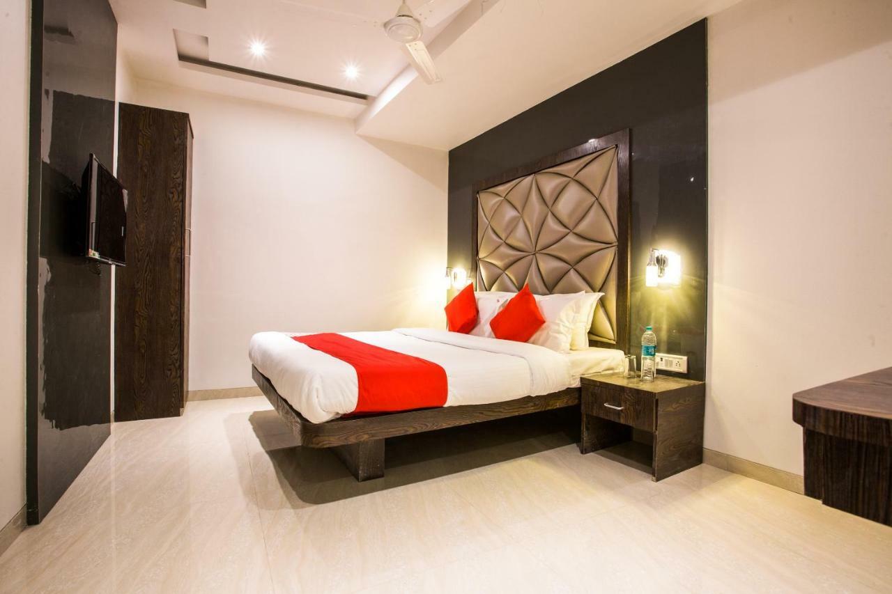 Oyo 37559 Hotel Al Haram Мумбаї Екстер'єр фото