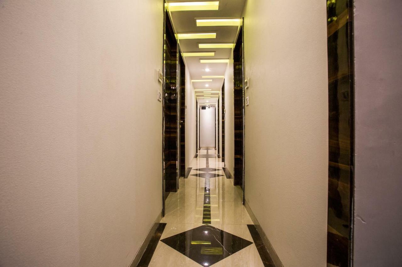 Oyo 37559 Hotel Al Haram Мумбаї Екстер'єр фото